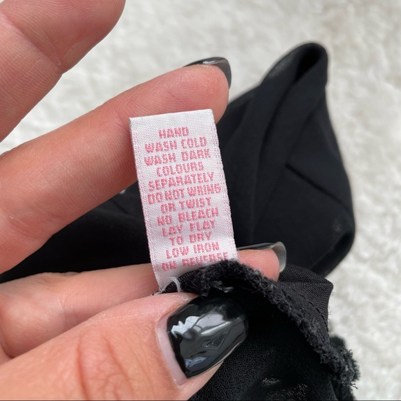 Gorgeous Sz M Sheer Bank Embroidered Tank - Picture 9 of 11